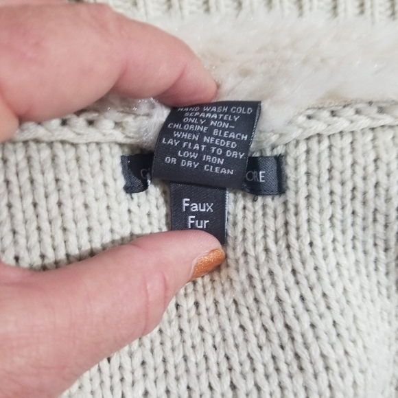 Chelsea & Theodore Faux Suede Knit Sherpa Shrug - Picture 6 of 6